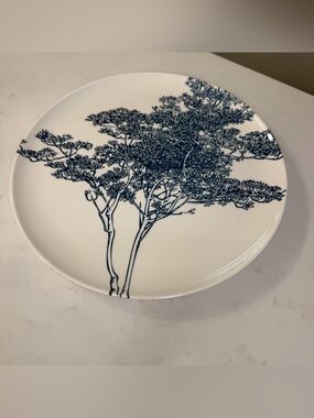 4 Blue Tree on white Pattern melamine dinner Plates